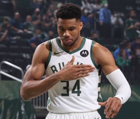 XINGKONG-关于欧冠赛后再迎强敌，密尔沃基雄鹿官宣签约，主帅态度——气氛紧张，轮换策略成焦点的信息